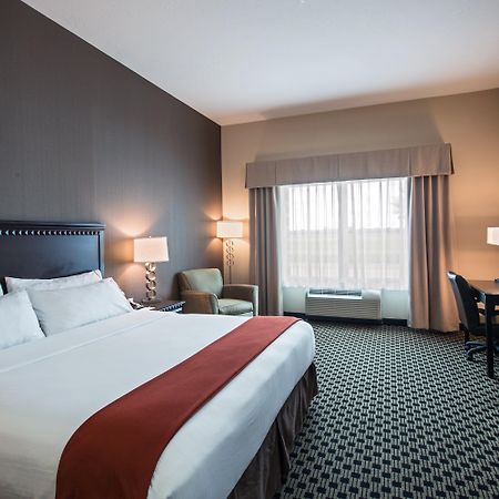 Holiday Inn Express & Suites - Green Bay East By Ihg Exterior photo