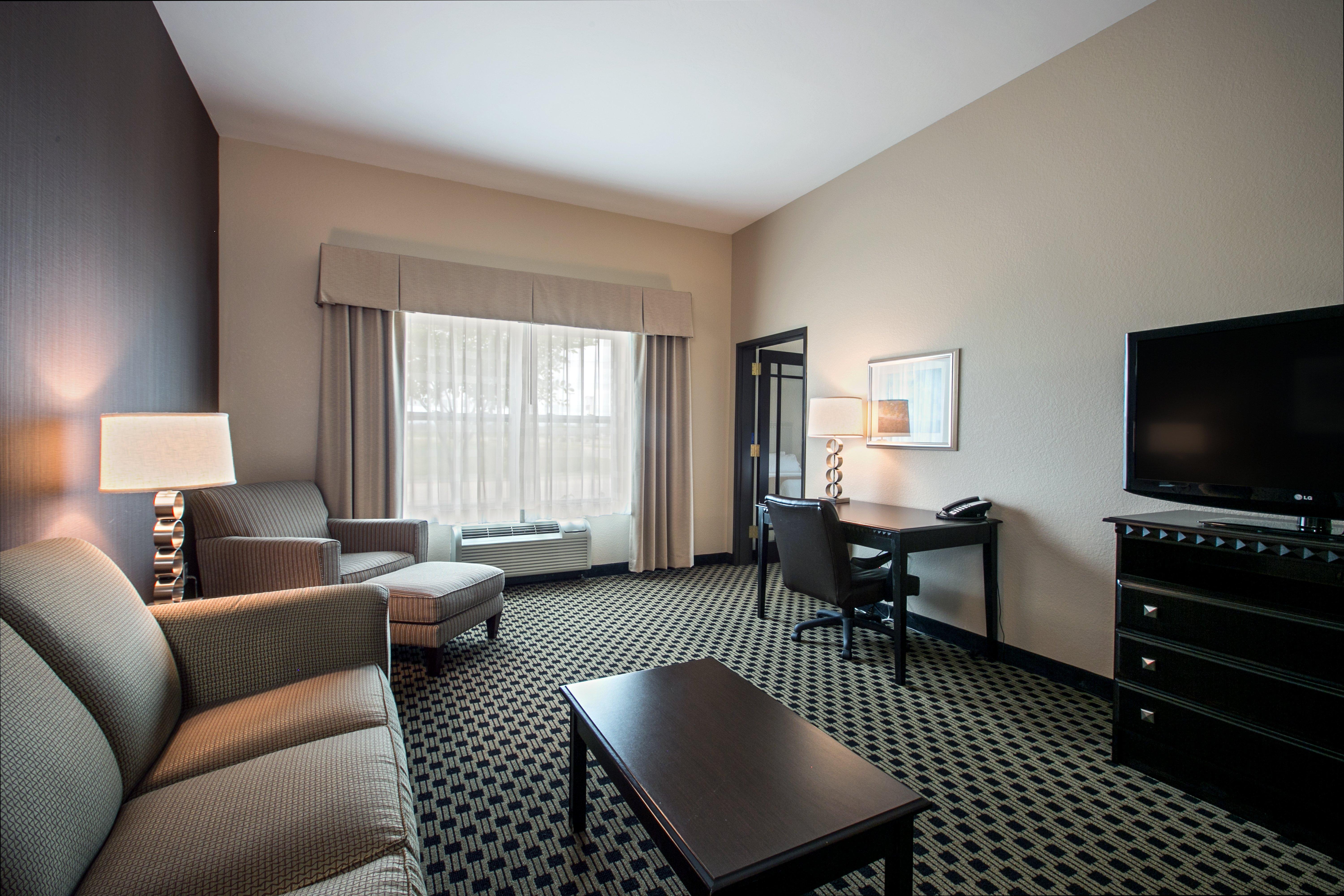 Holiday Inn Express & Suites - Green Bay East By Ihg Exterior photo