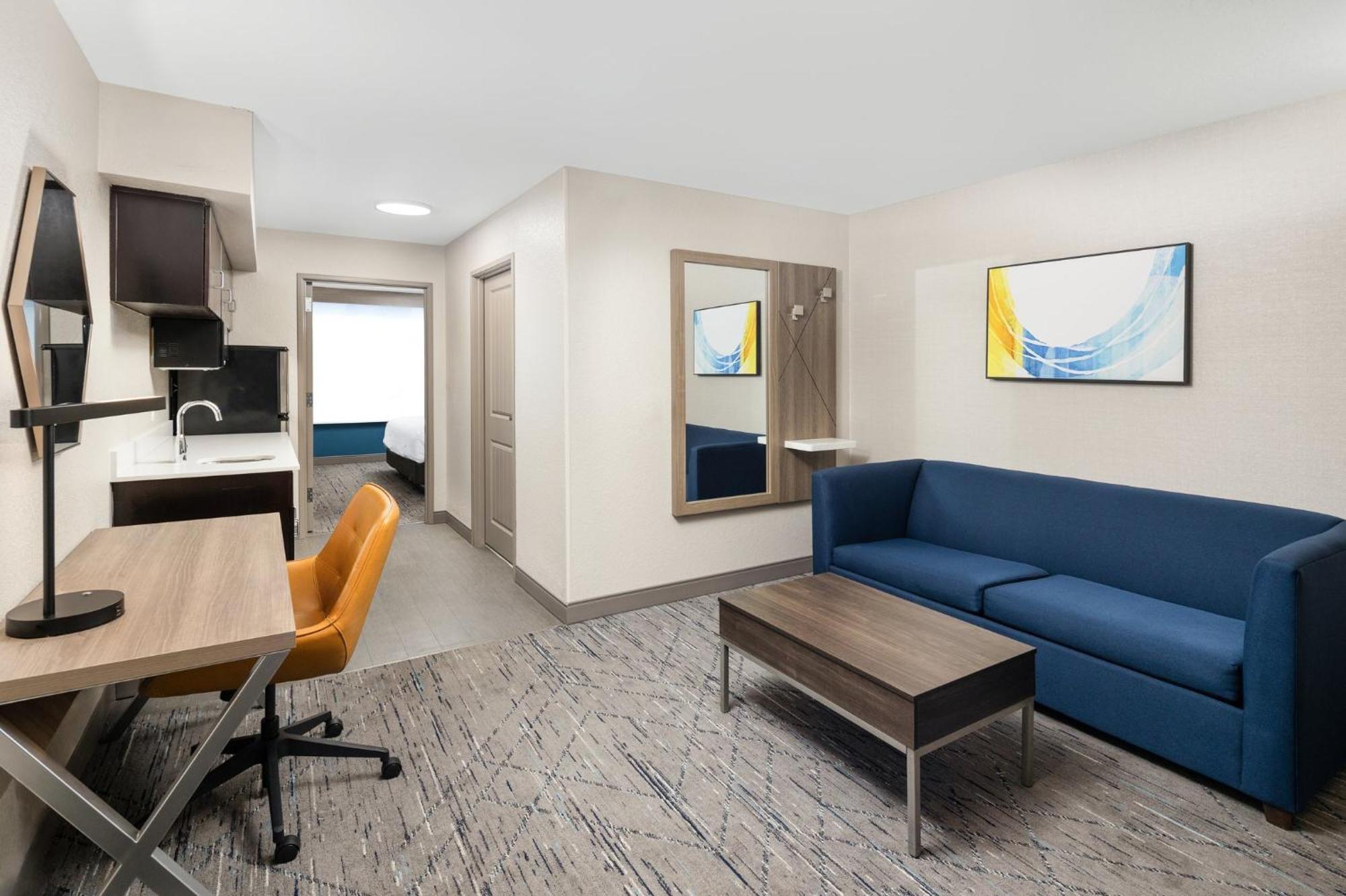 Holiday Inn Express & Suites - Green Bay East By Ihg Exterior photo